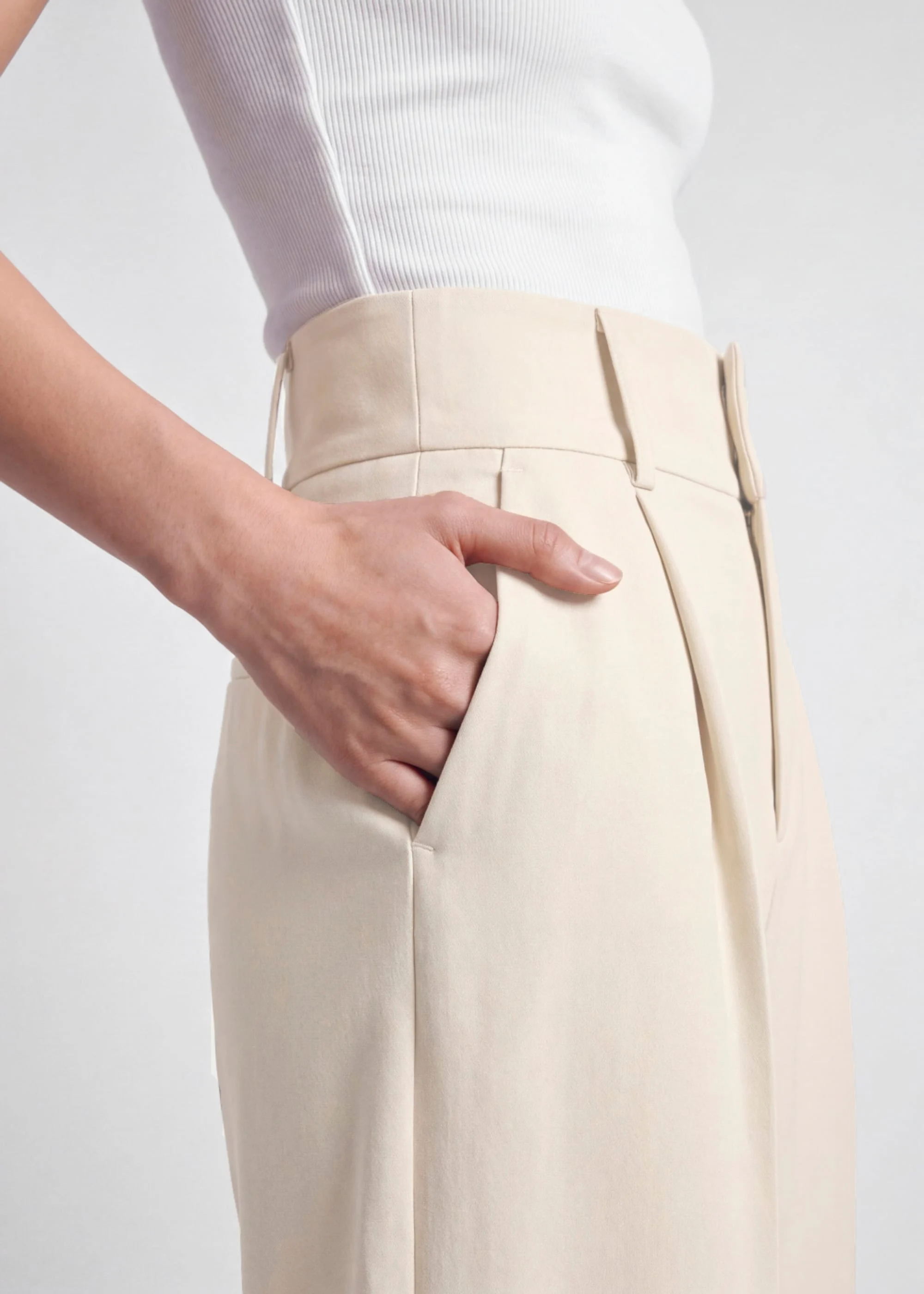AP-Leggy™ Kick Flare Pants