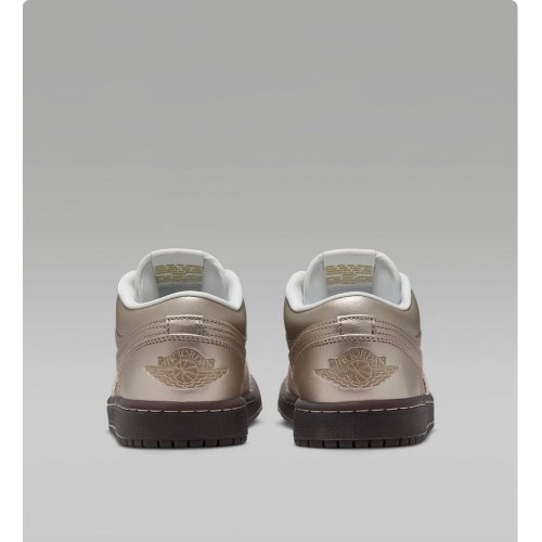 Air Jordan 1 Low SE Women's Shoes