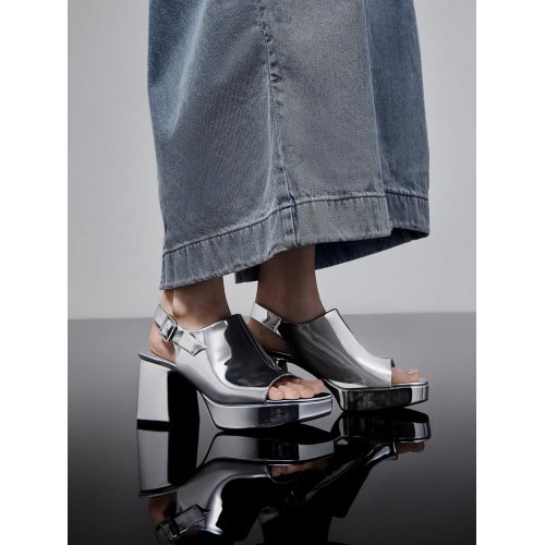  Metallic Peep-Toe Platform Sandals - Silver 