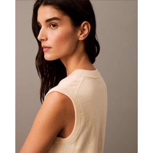 Merino V Neck Shrunken Vest