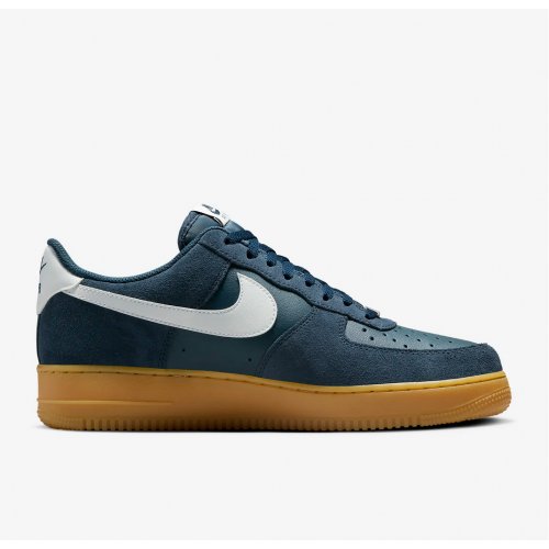 Nike Air Force 1 '07 LV8