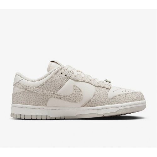 Nike Dunk Low Premium