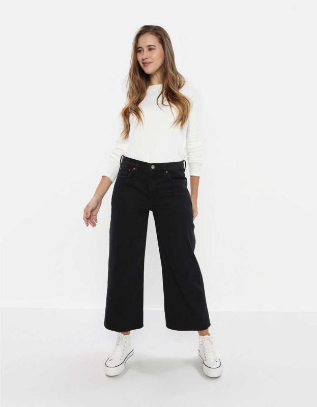 AE Strigid '90s Wide Leg Crop Jean - Black Wash, 4 