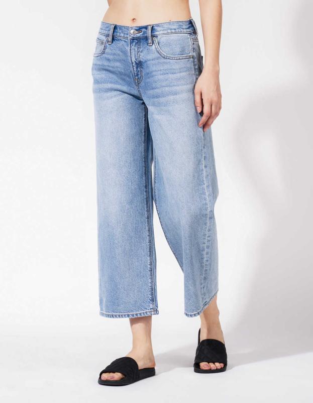 AE Ripped '90s Wide Leg Crop Jean - Light Wash, 12 