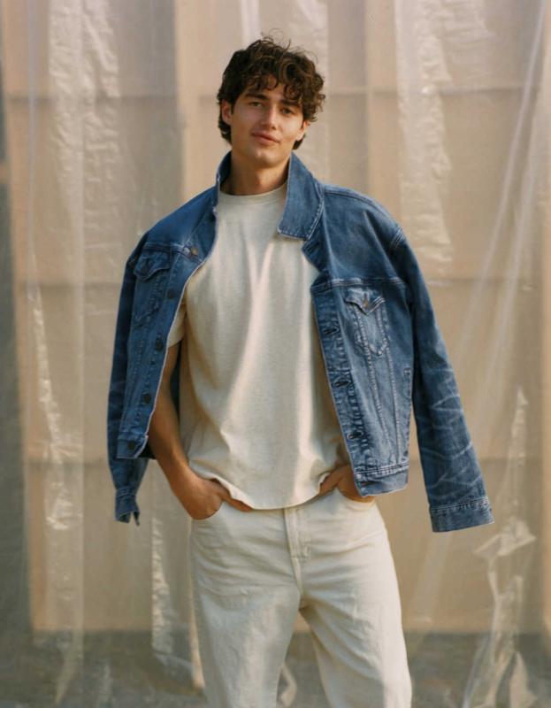 AE Denim Trucker Jacket - Light Blue, L 
