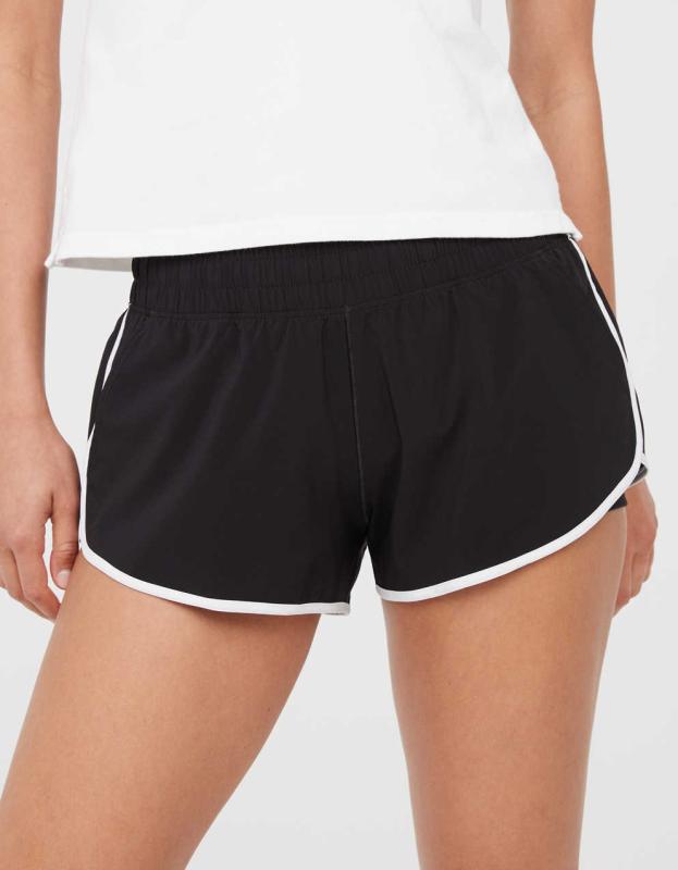 OFFLINE By Aerie Hot Stuff Low Rise Short - True Black, M 