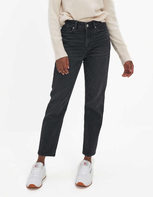 AE Stretch High V-Rise Mom Jean - Black, 4 