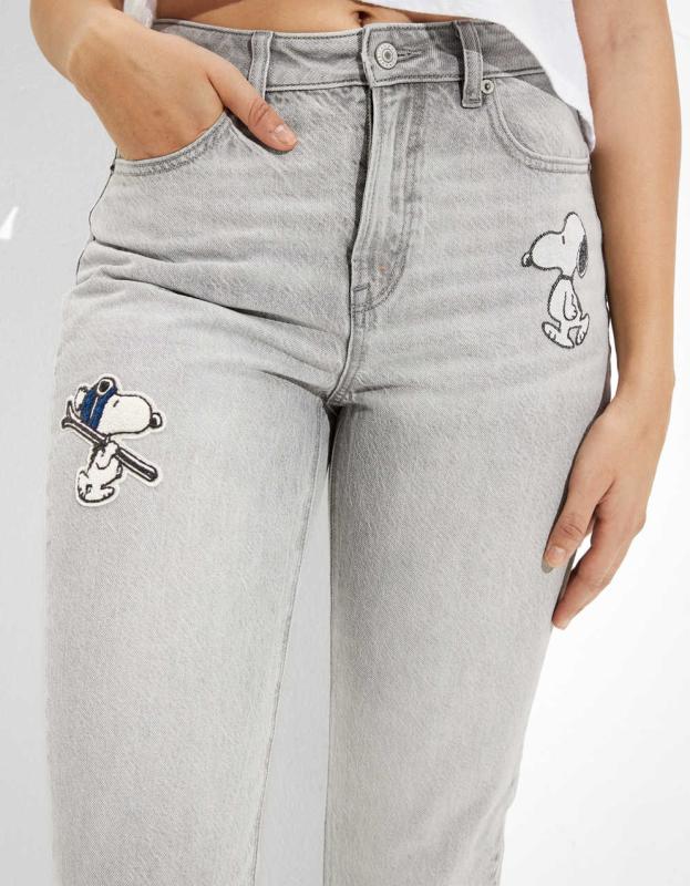 AE x Peanuts Ripped Mom Jean - Glacier Gray, 00 