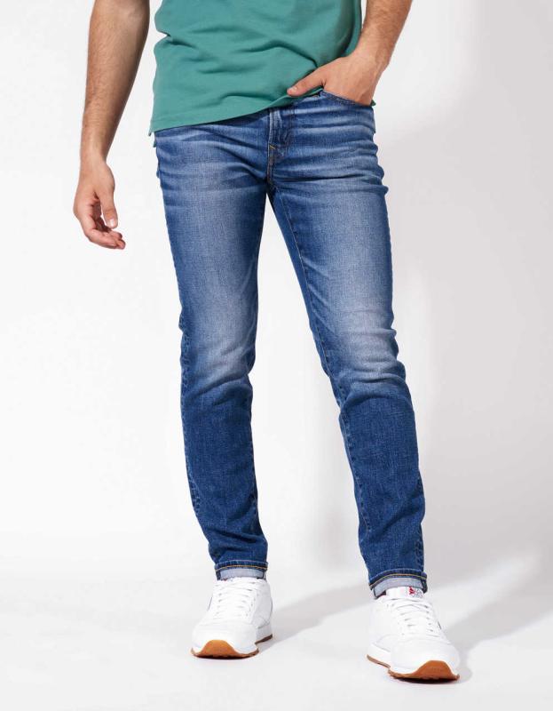 AE AirFlex+ Skinny Jean - Medium Wash, 33W x 30L 