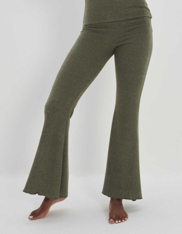 Aerie Plush Flare Pant - Olive Fun, M 