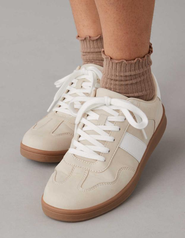 AE Ruffle Trim Boyfriend Socks 3-Pack - Nude, One Size 