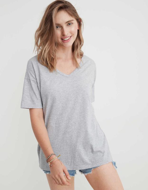 Aerie Distressed Basic V-Neck Boyfriend T-Shirt - Medium Heather Gray, S 
