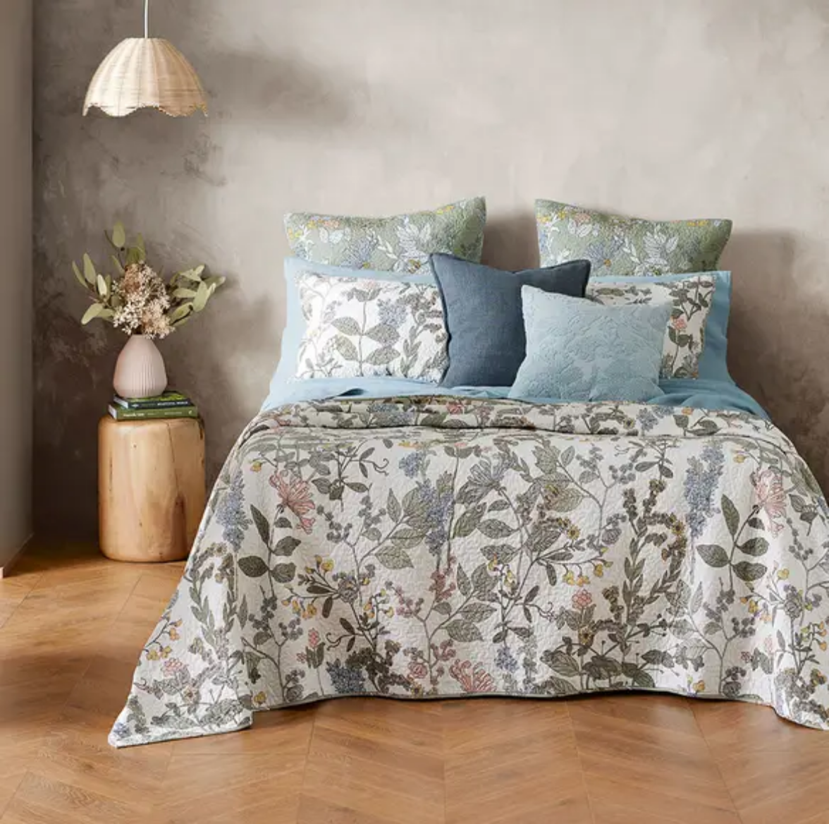 
Swinden Bedspread