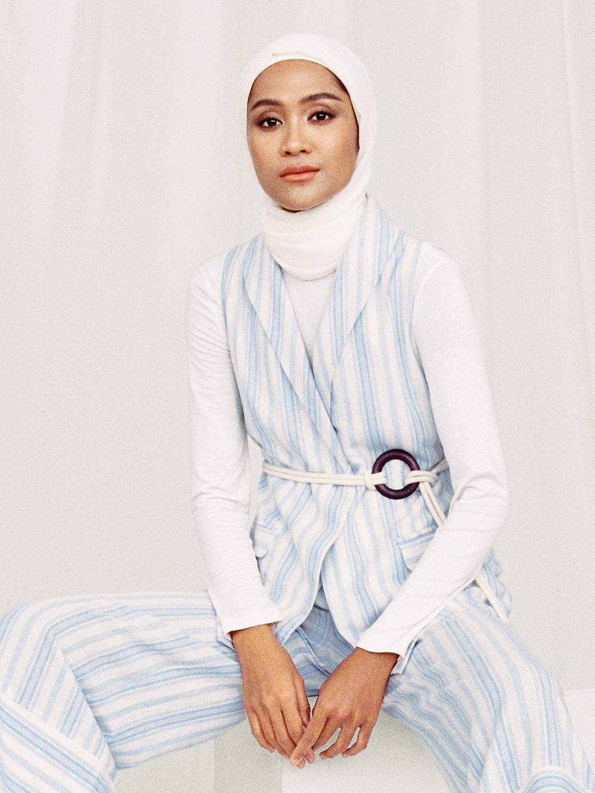 Purpose Belted Sleeveless Blazer - Blue