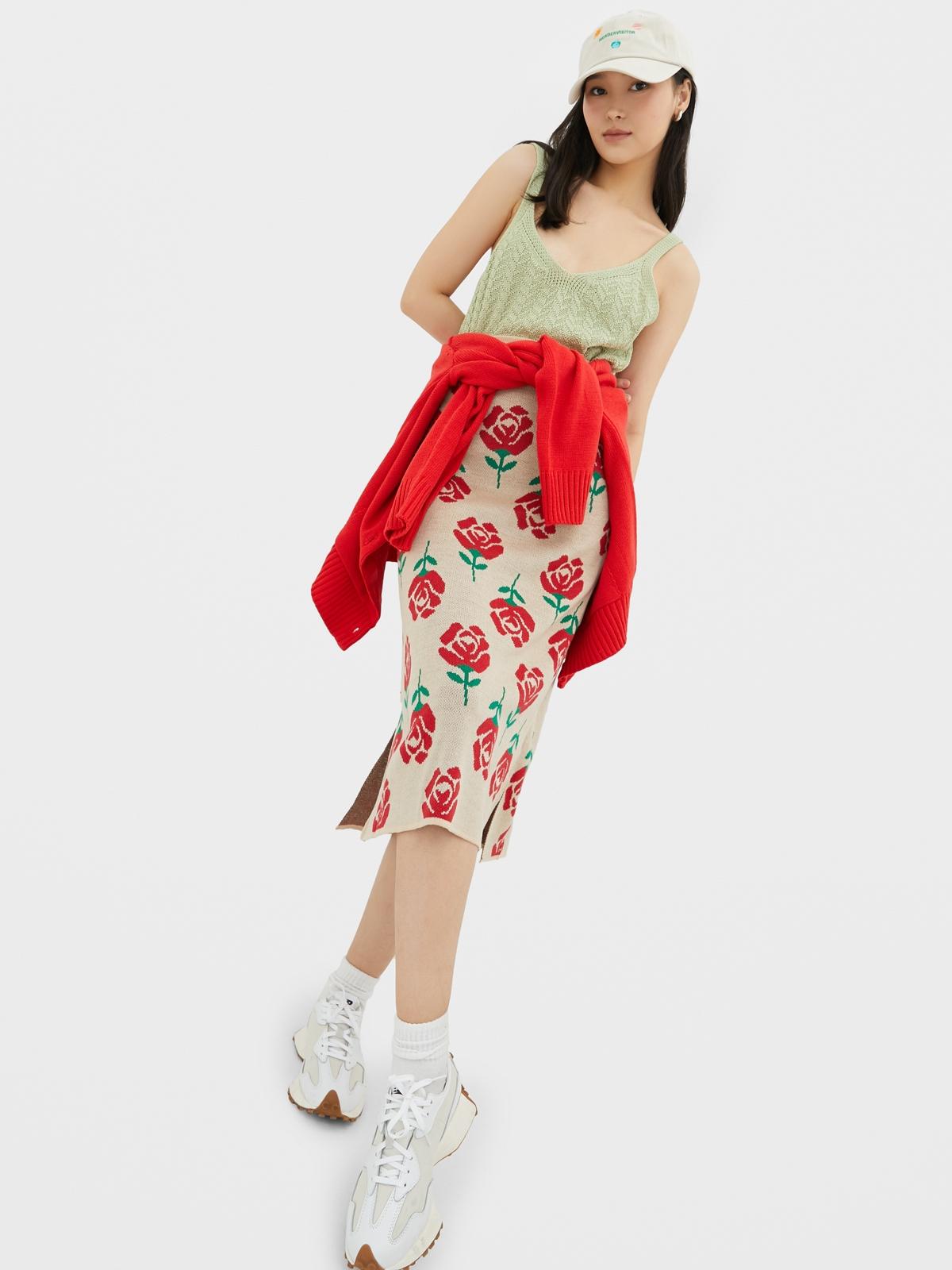 Wonder Visitor x Rose Pattern Knit Skirt - Beige
