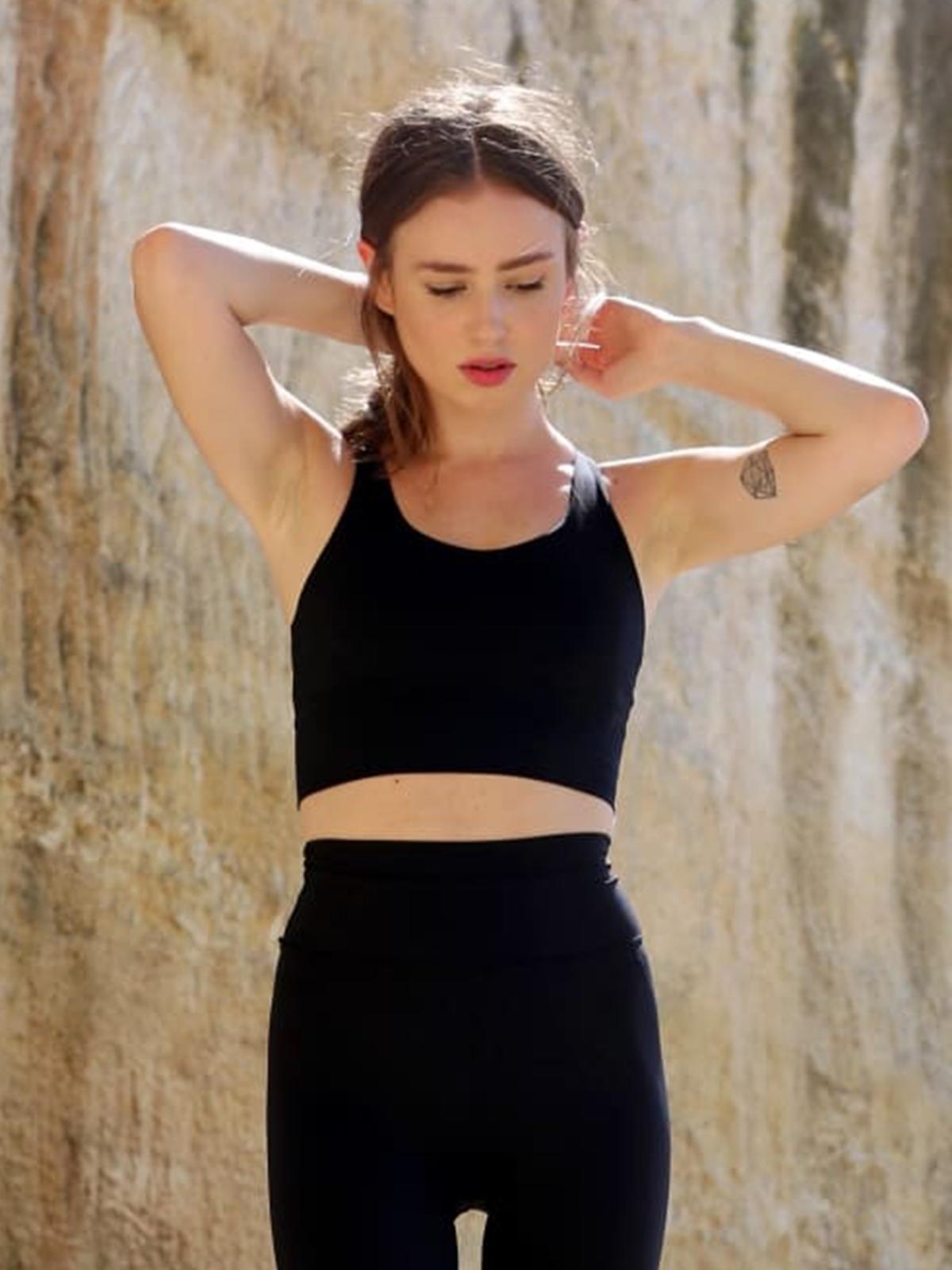 Essential Crop Top - Black