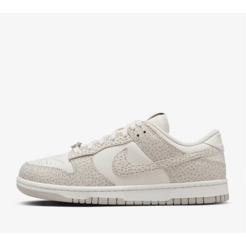 Nike Dunk Low Premium