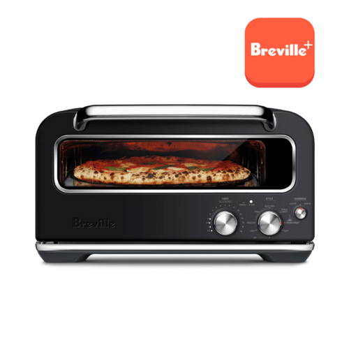the Smart Oven® Pizzaiolo