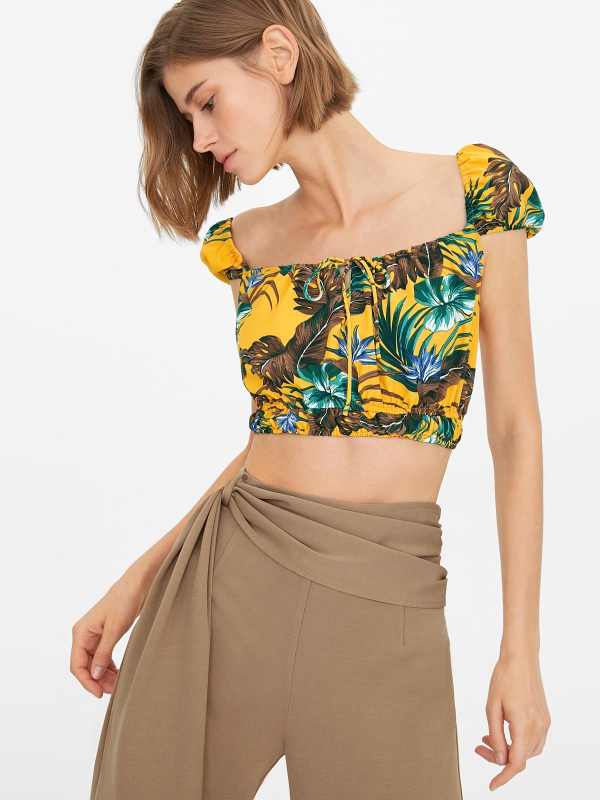 Cropped Hawaiian Print Top - Mustard