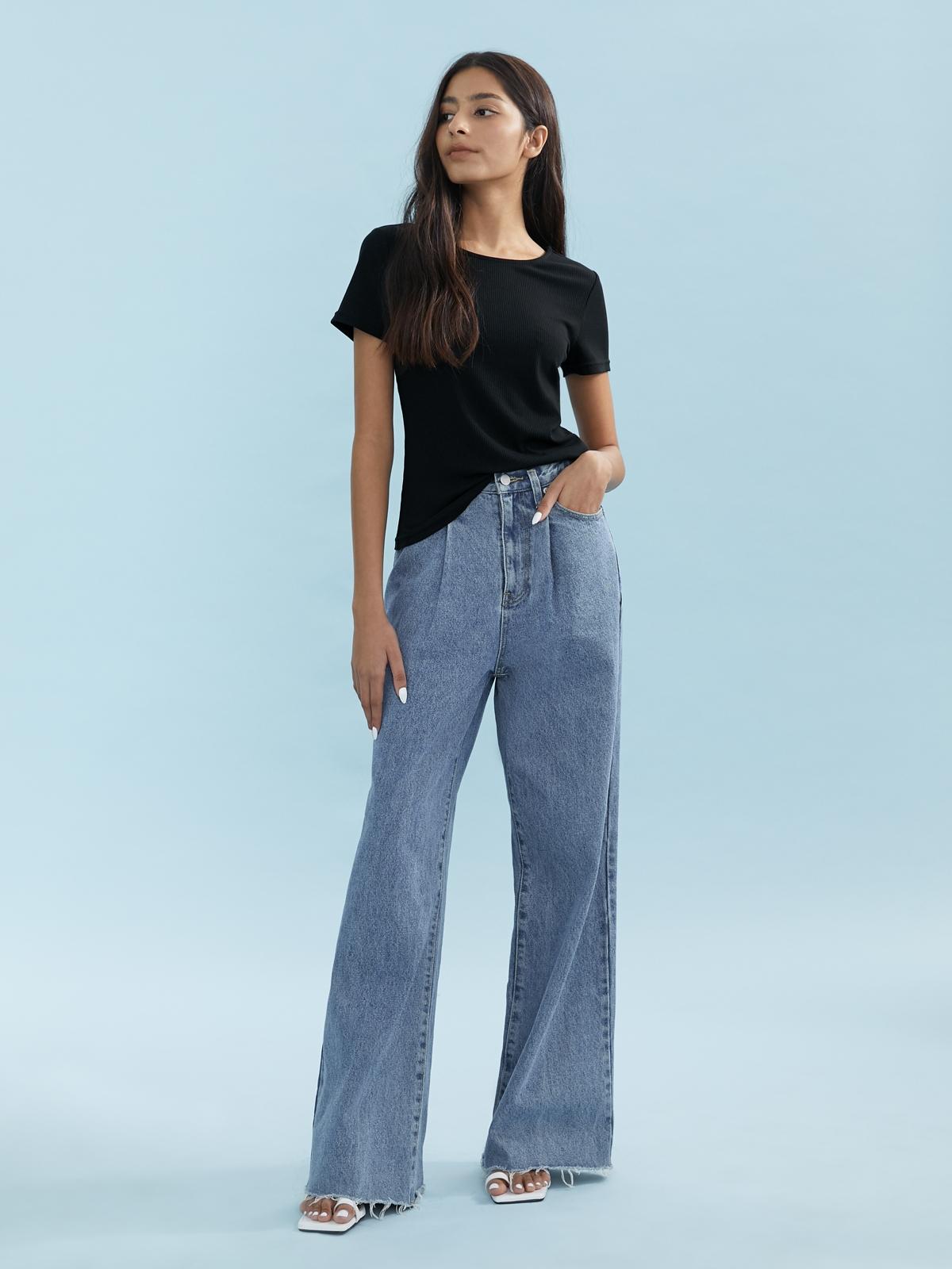 Crew Neck Basic Tee - Black