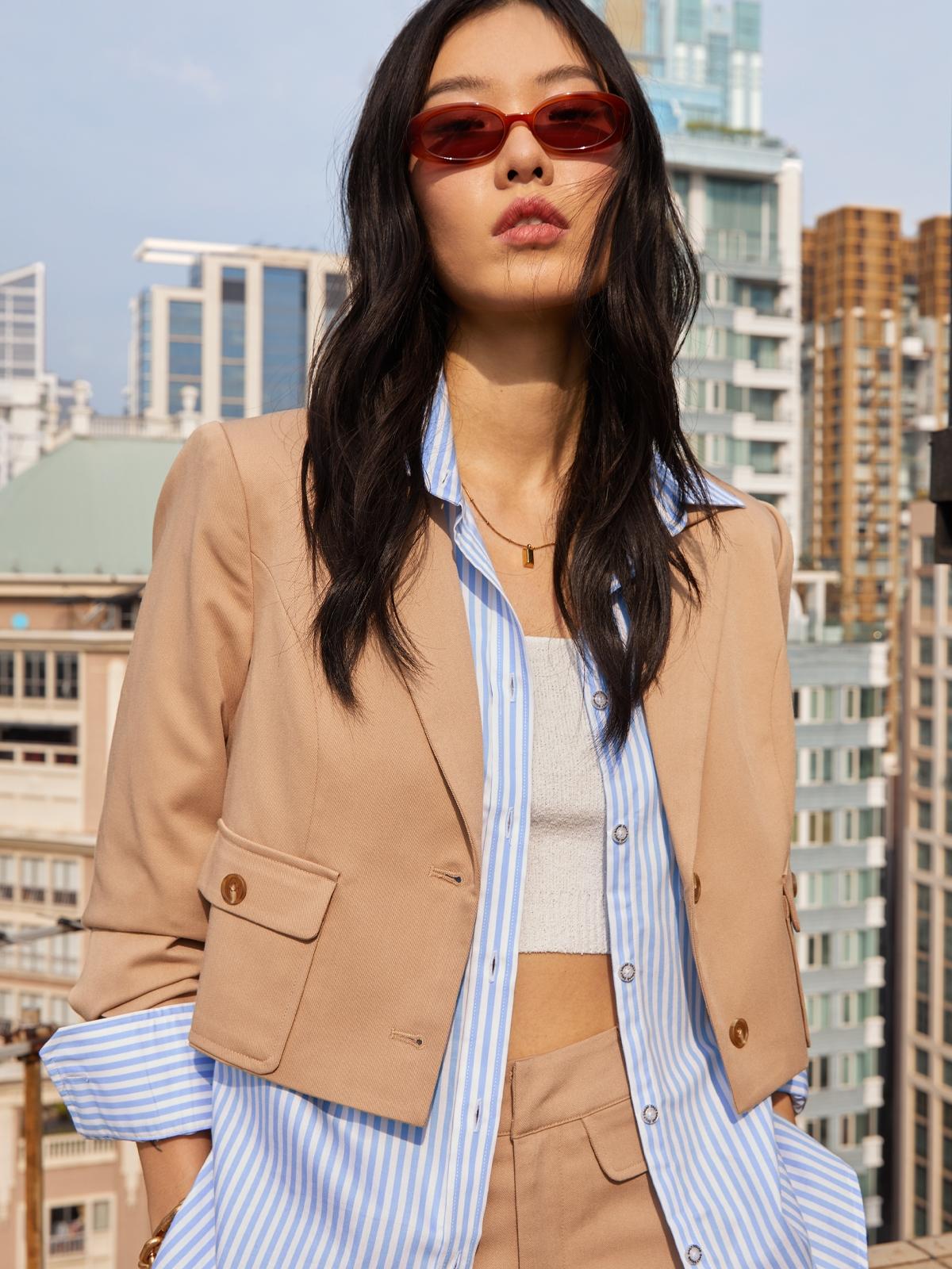 Front Pockets Crop Blazer - Brown