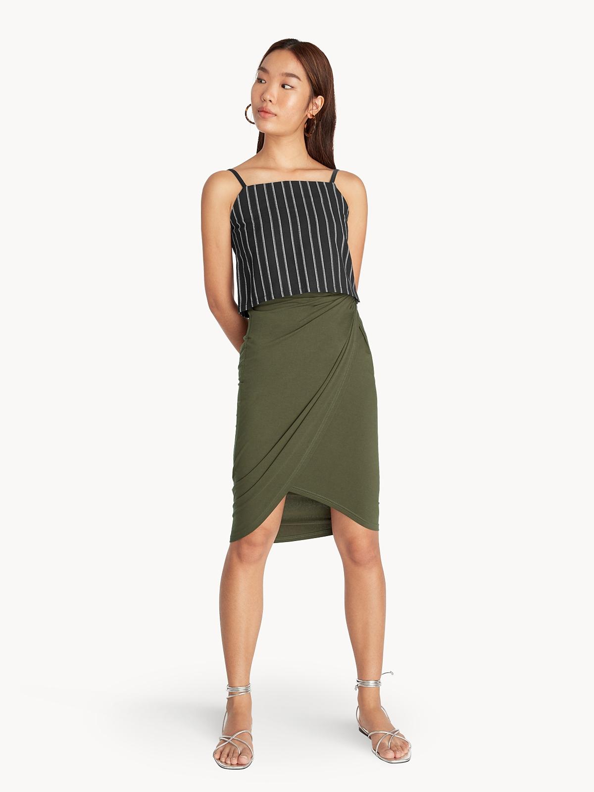 Cropped Pinstripe Tank - Black