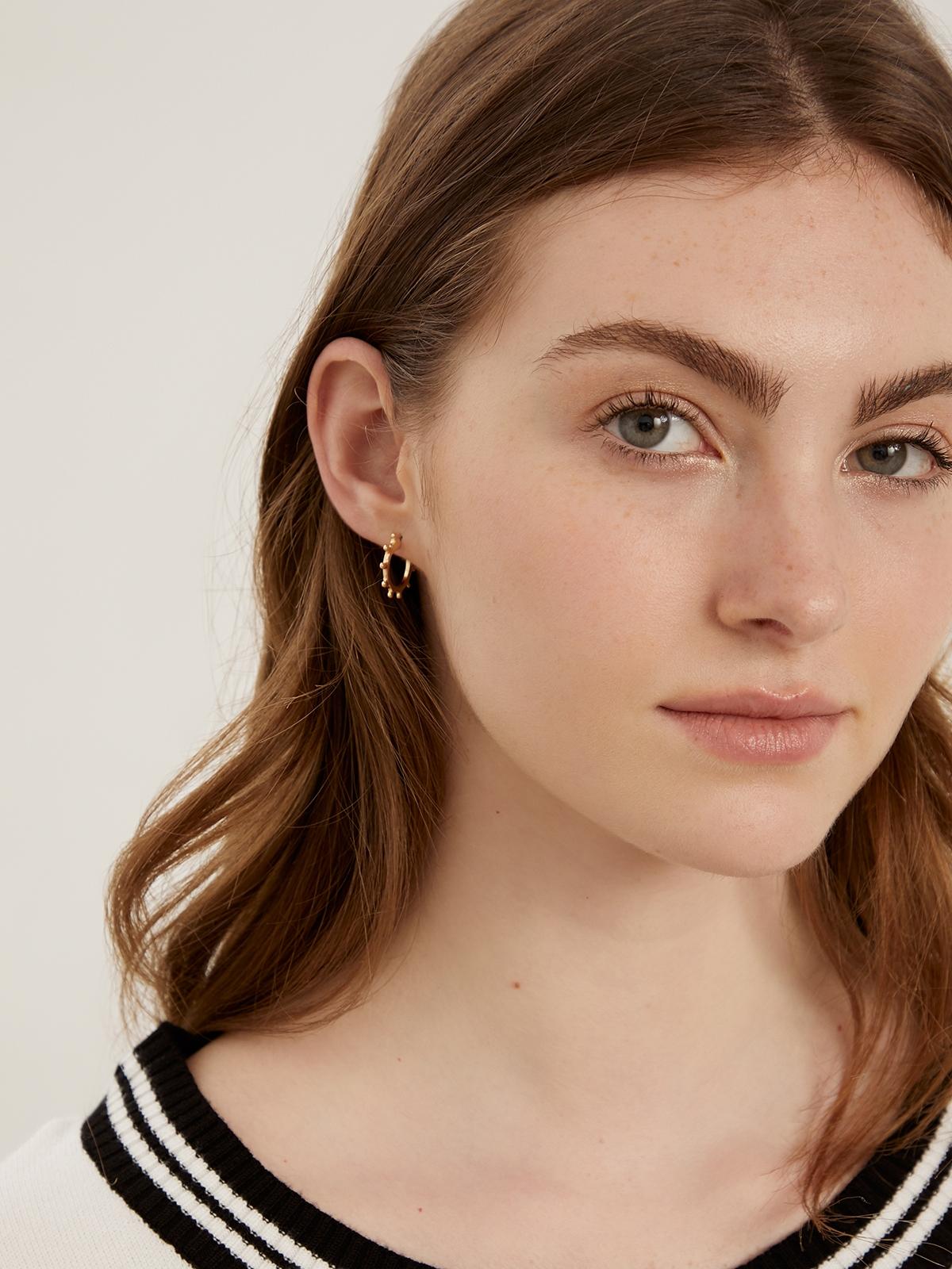 Circle Gem Earrings - Gold