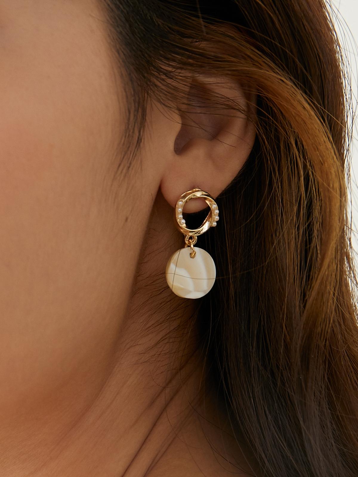 Pearl Drop Earring - Gold