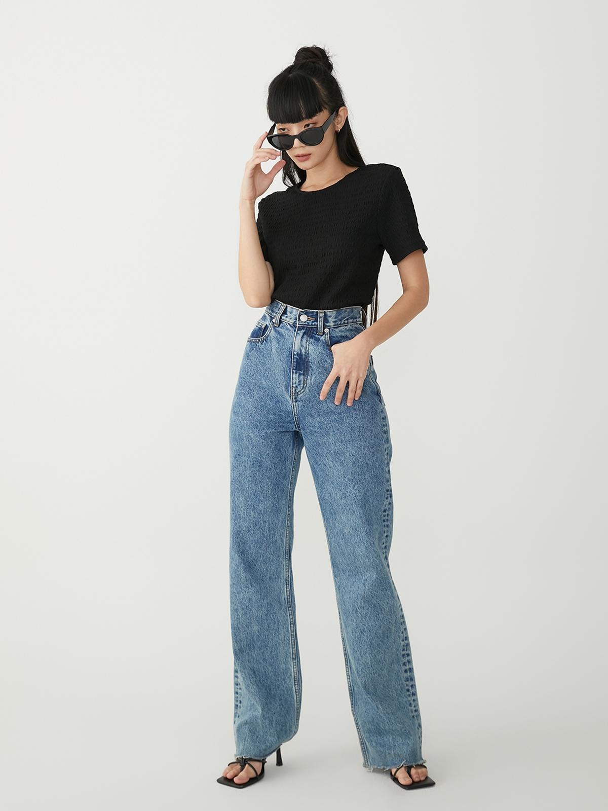 Short Sleeve Crew Neck Blouse - Black