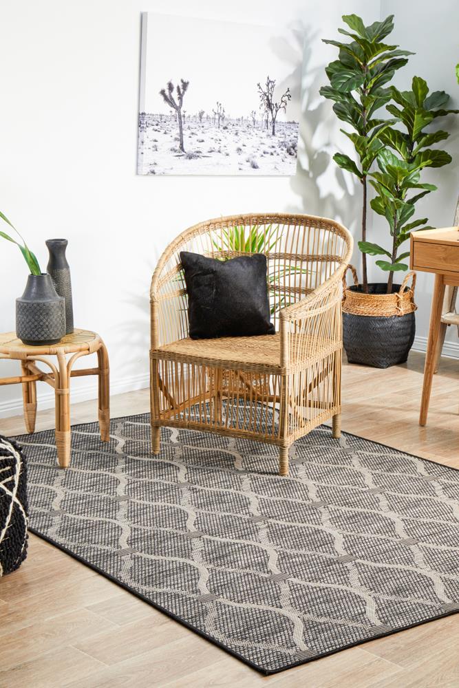Terrace Denise Trellis Rug Black 290X200