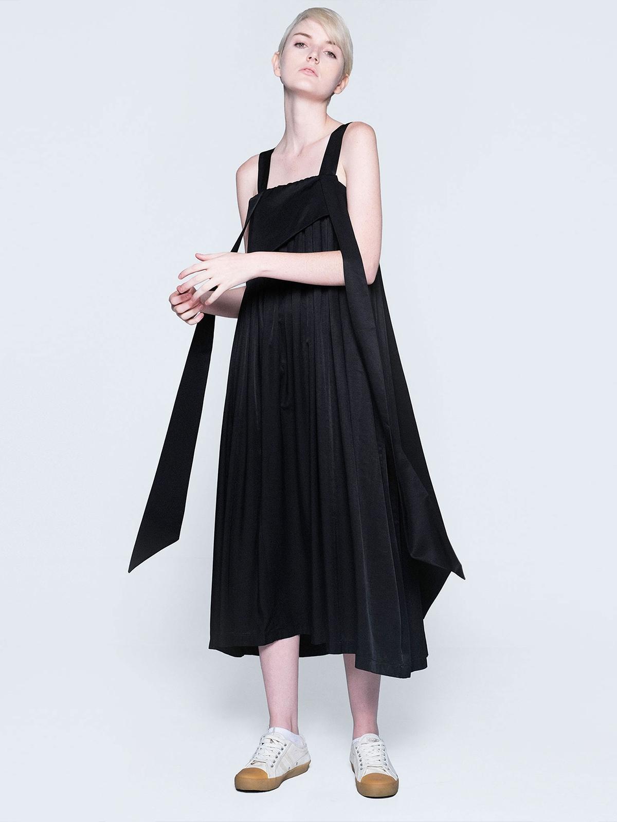 Mizuki Pleated Strap Dress - Black