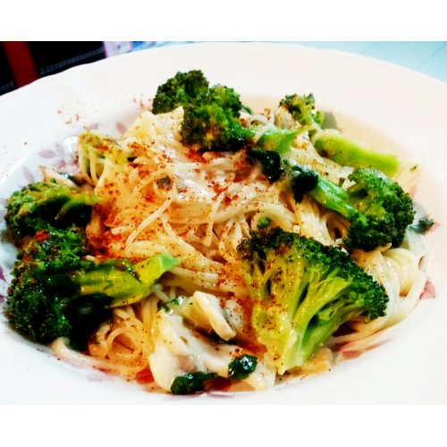 Mushroom & Broccoli Aglio Olio (Vegetarian)