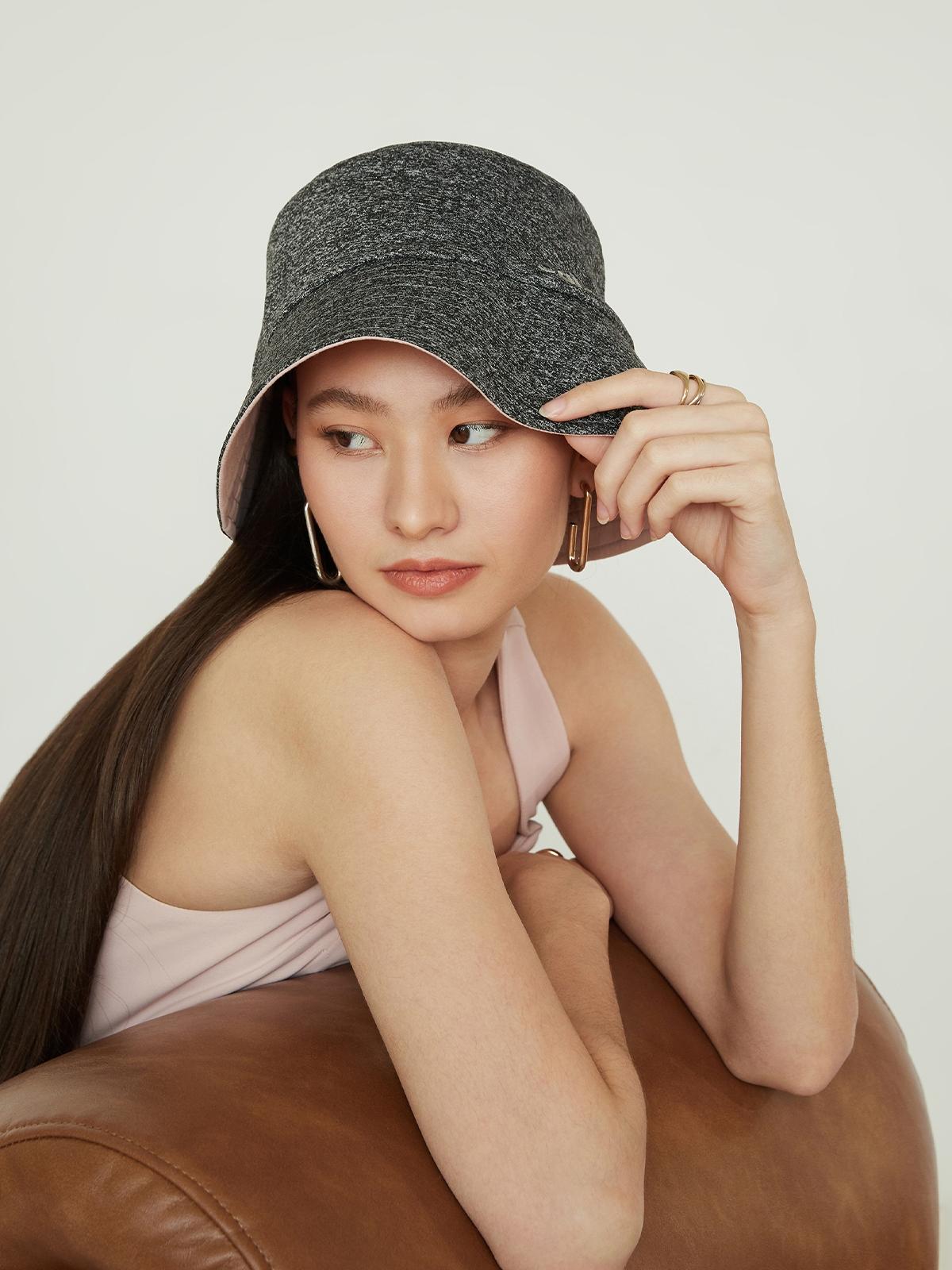 Vers Hat - Dark Heather Grey/Pale Pink
