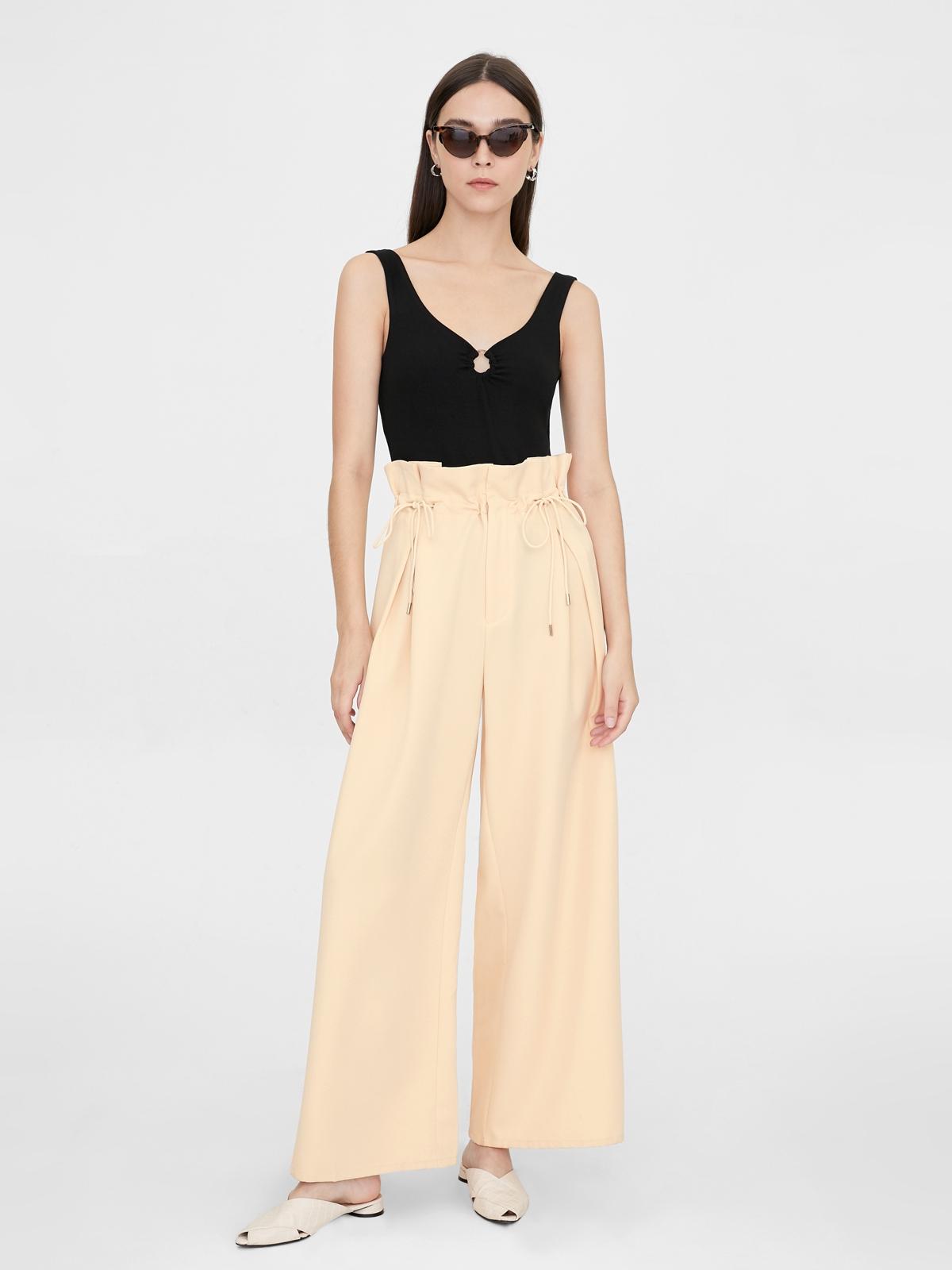 Keyhole Sleeveless Bodysuit - Black