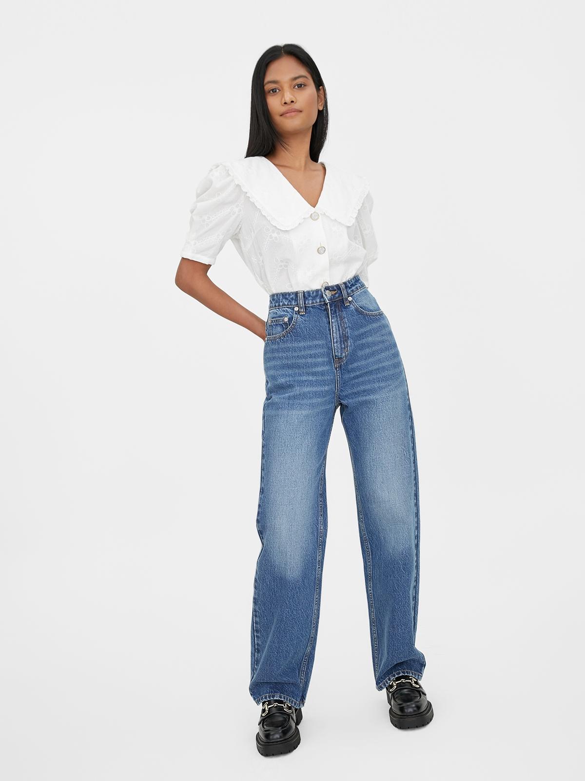 Sustainable Faded Jeans - Light Blue