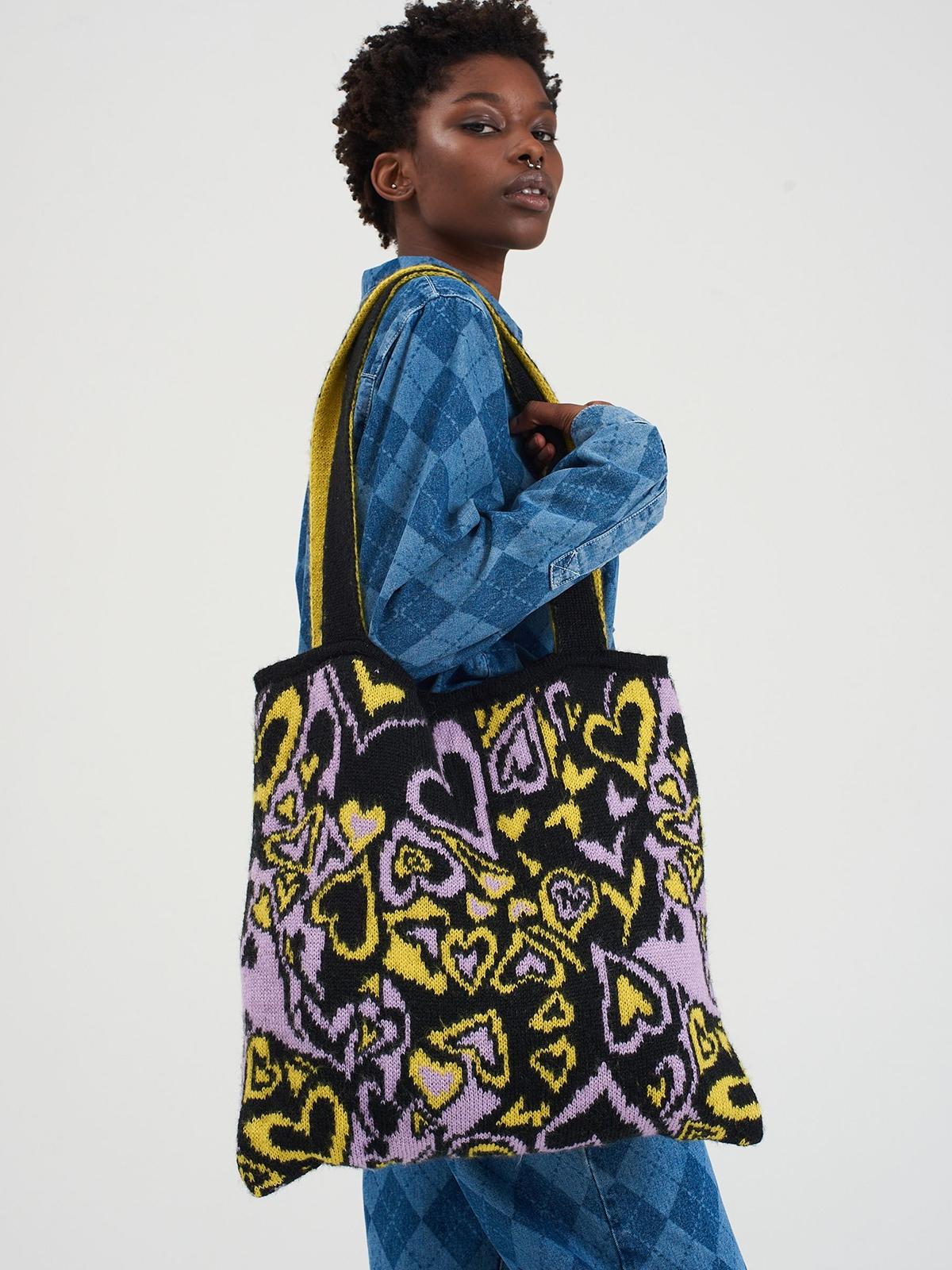 Trippy Heart Knit Tote - Black/Lilac