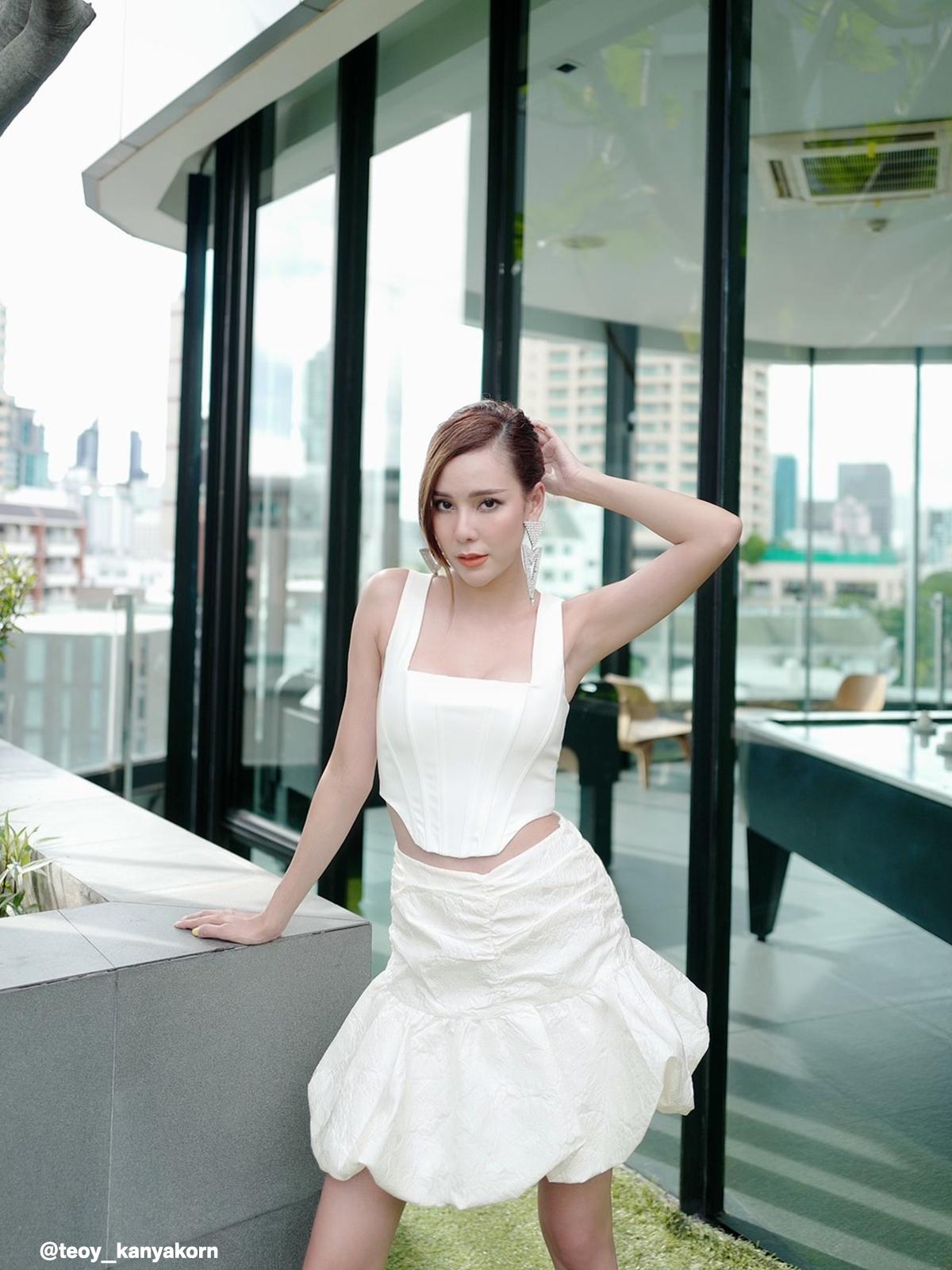 Mini Ruched Ruffle Skirt - White