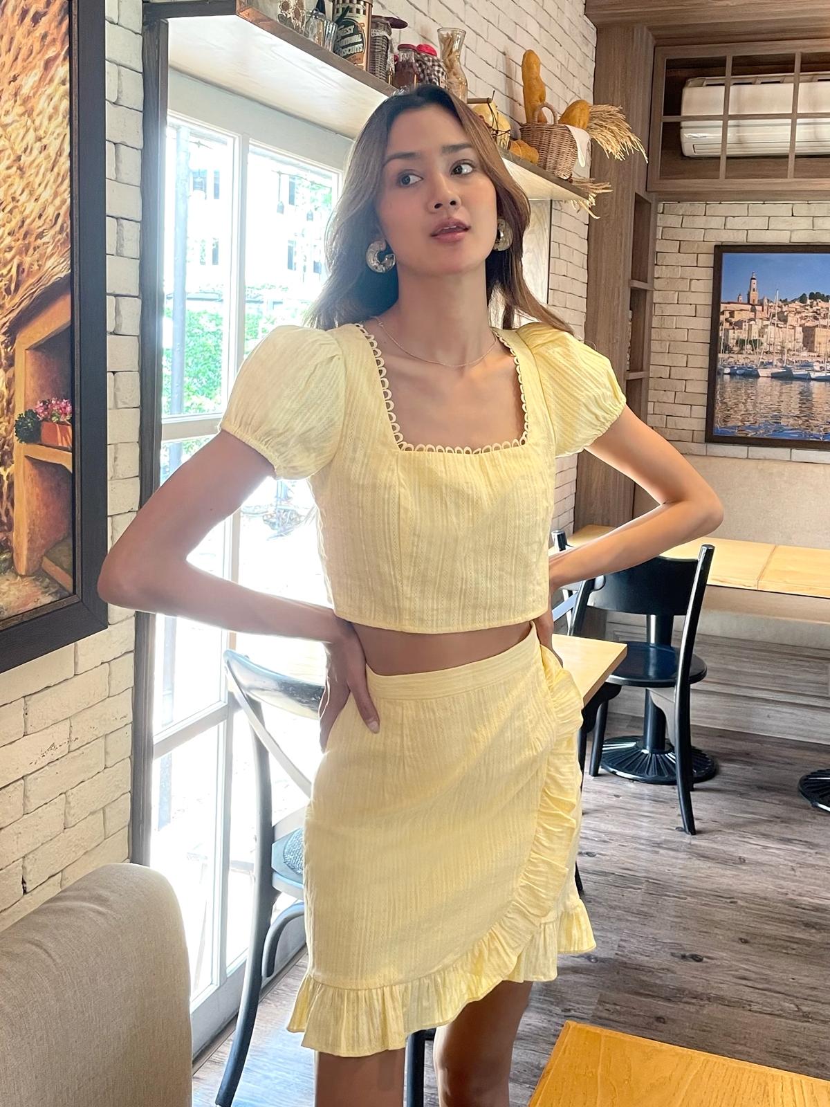 Square Neckline Puffed Sleeve Crop Top - Yellow