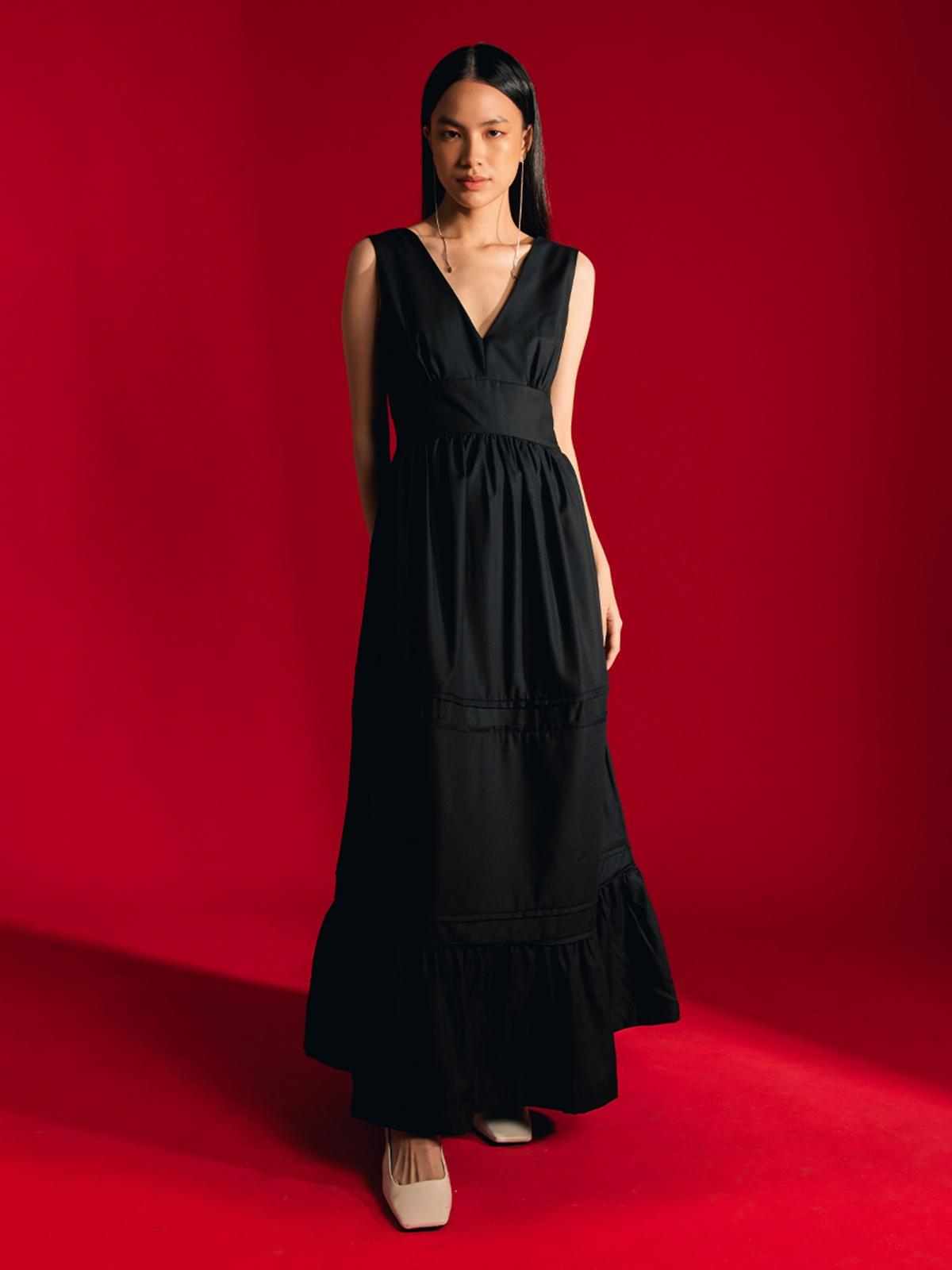 Romeo Maxi Dress - Black