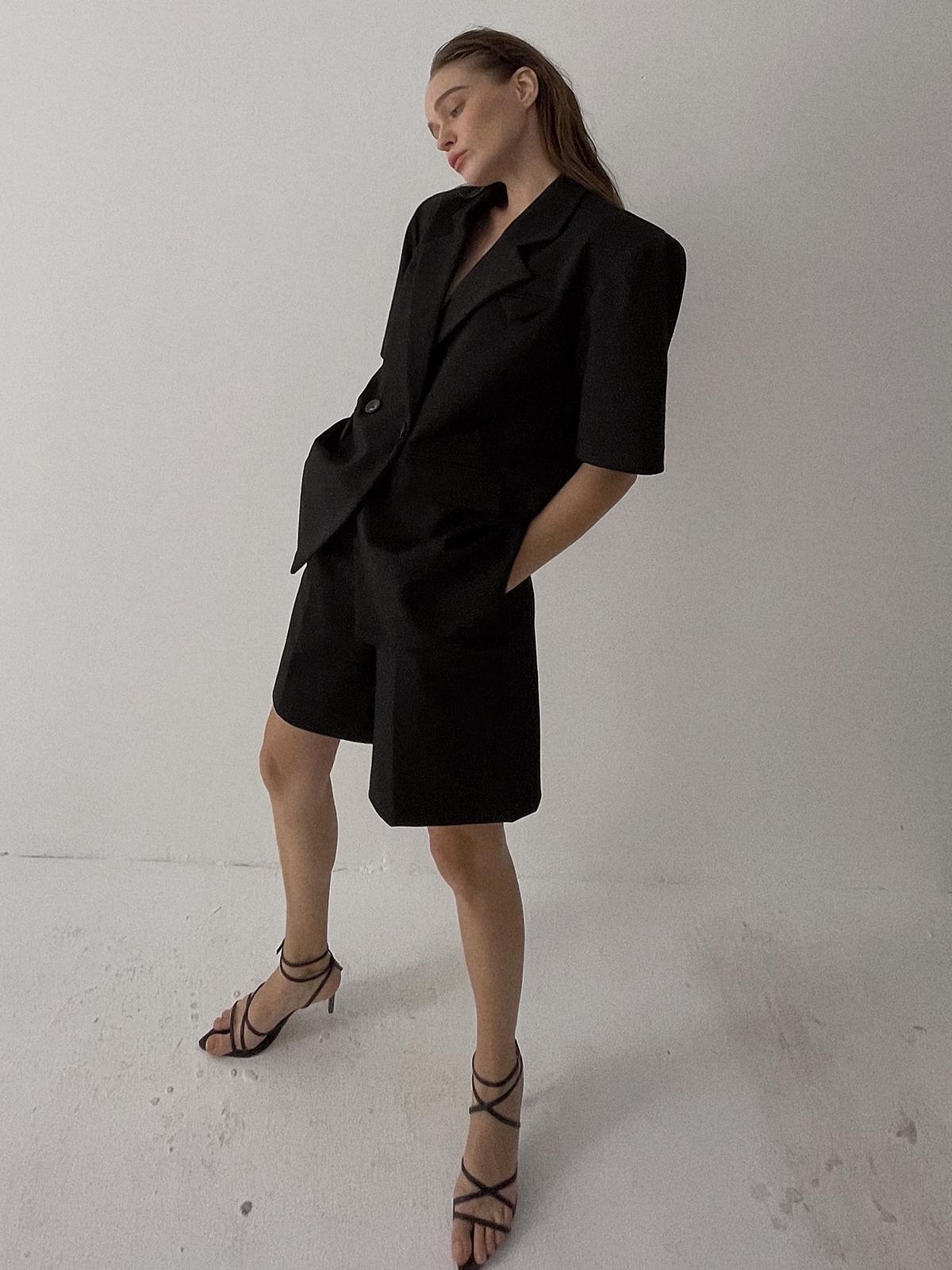 K. Blazer - Black