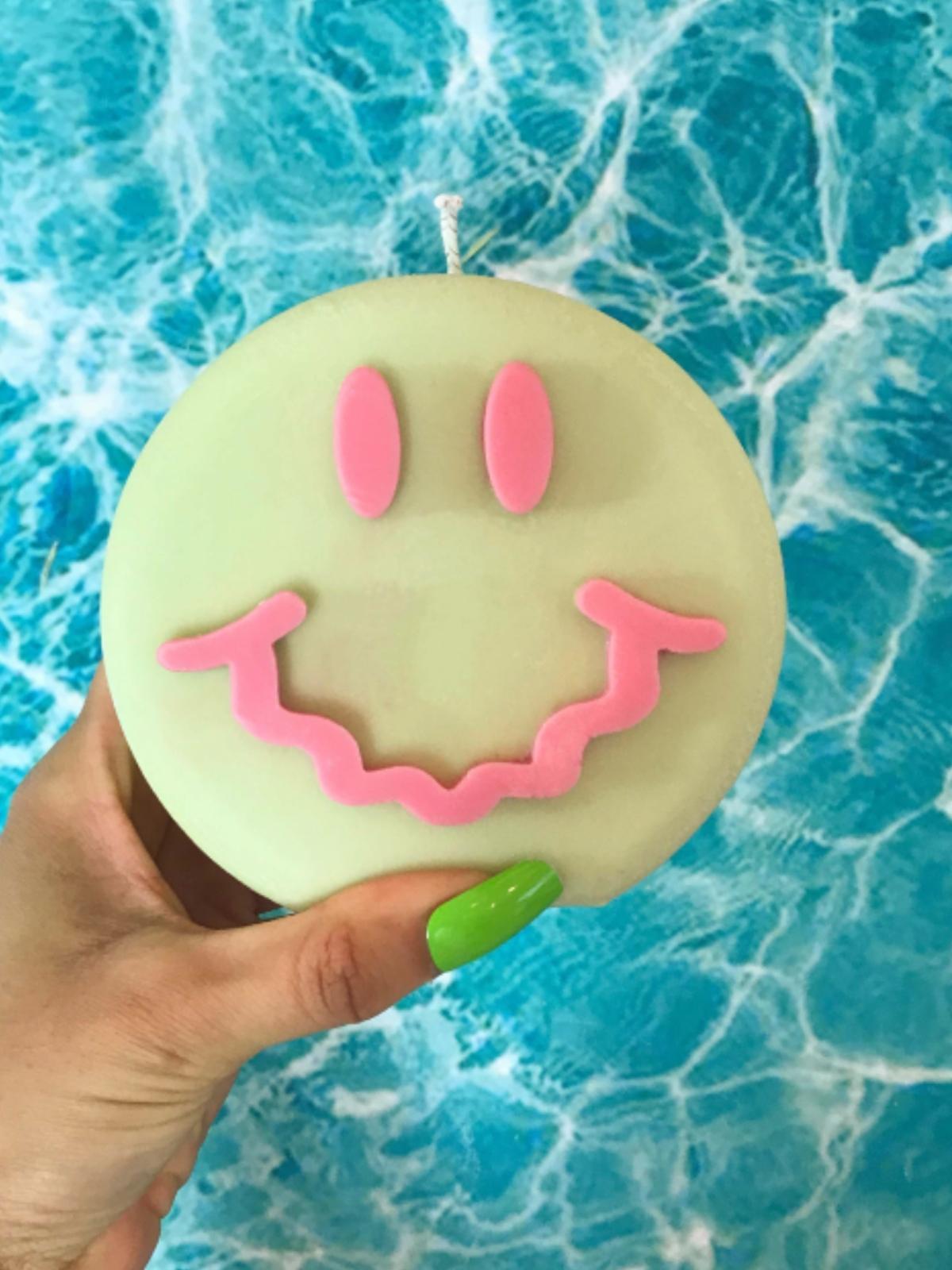 Get Wavey Candle - Green