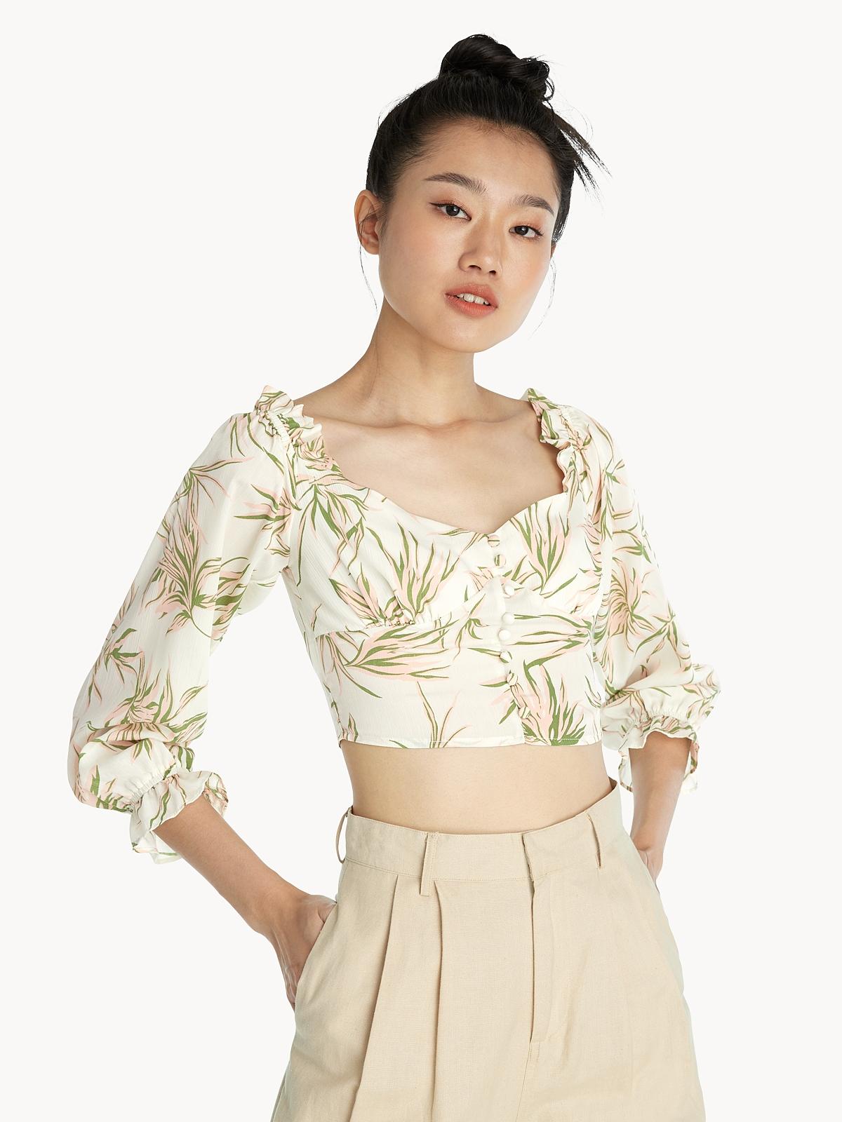 Sweetheart Leaf Print Crop Blouse - White