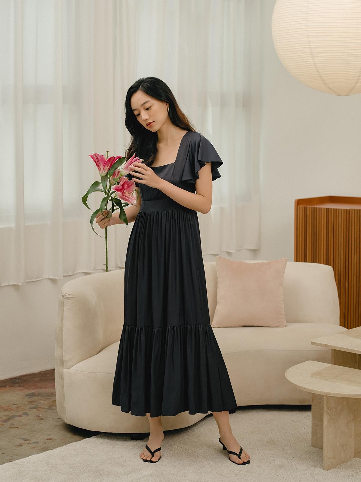 Levelle Butterfly Sleeve Maxi Dress - Blue