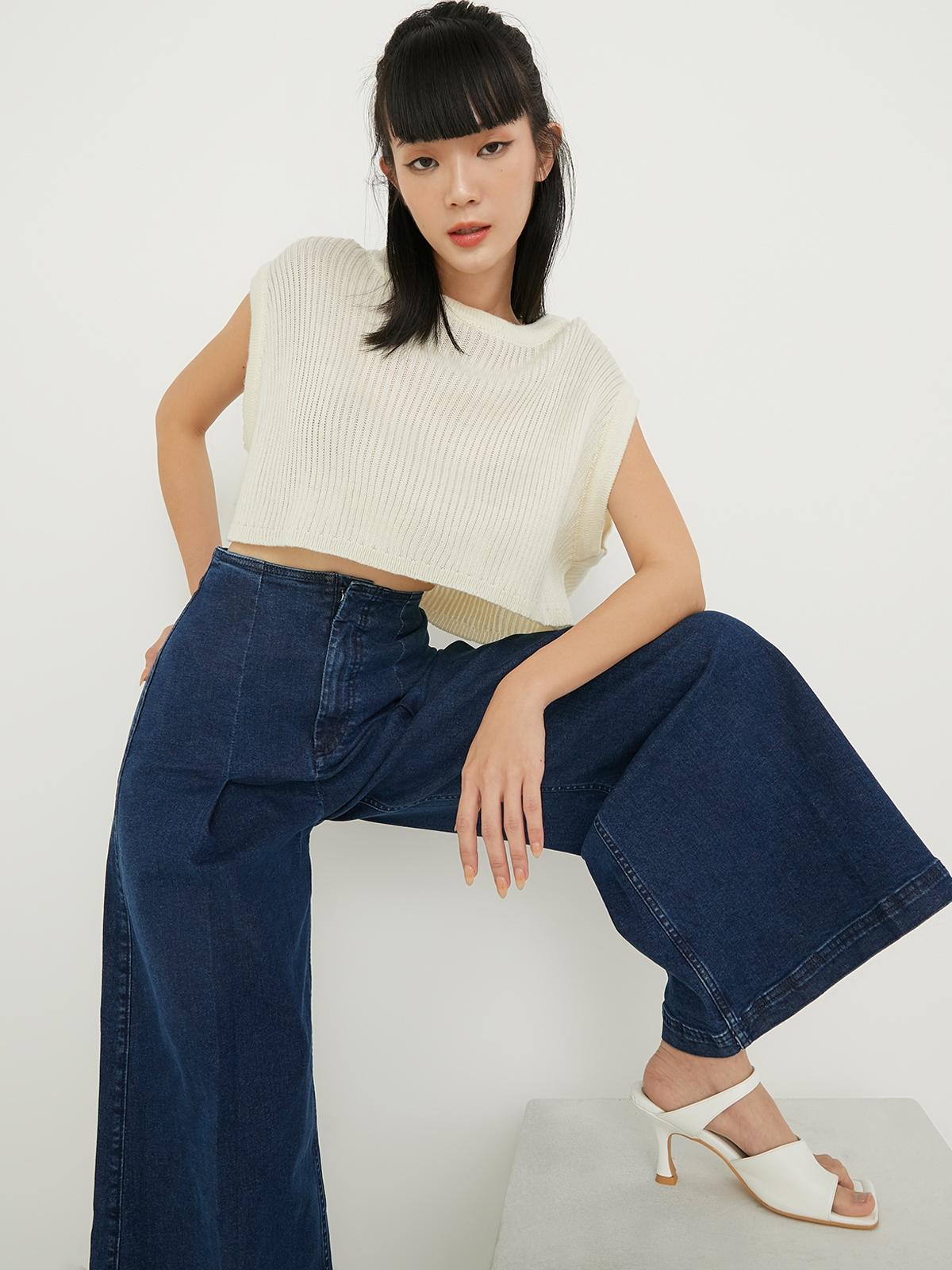 Sustainable High Waist Pleated Jeans - Blue