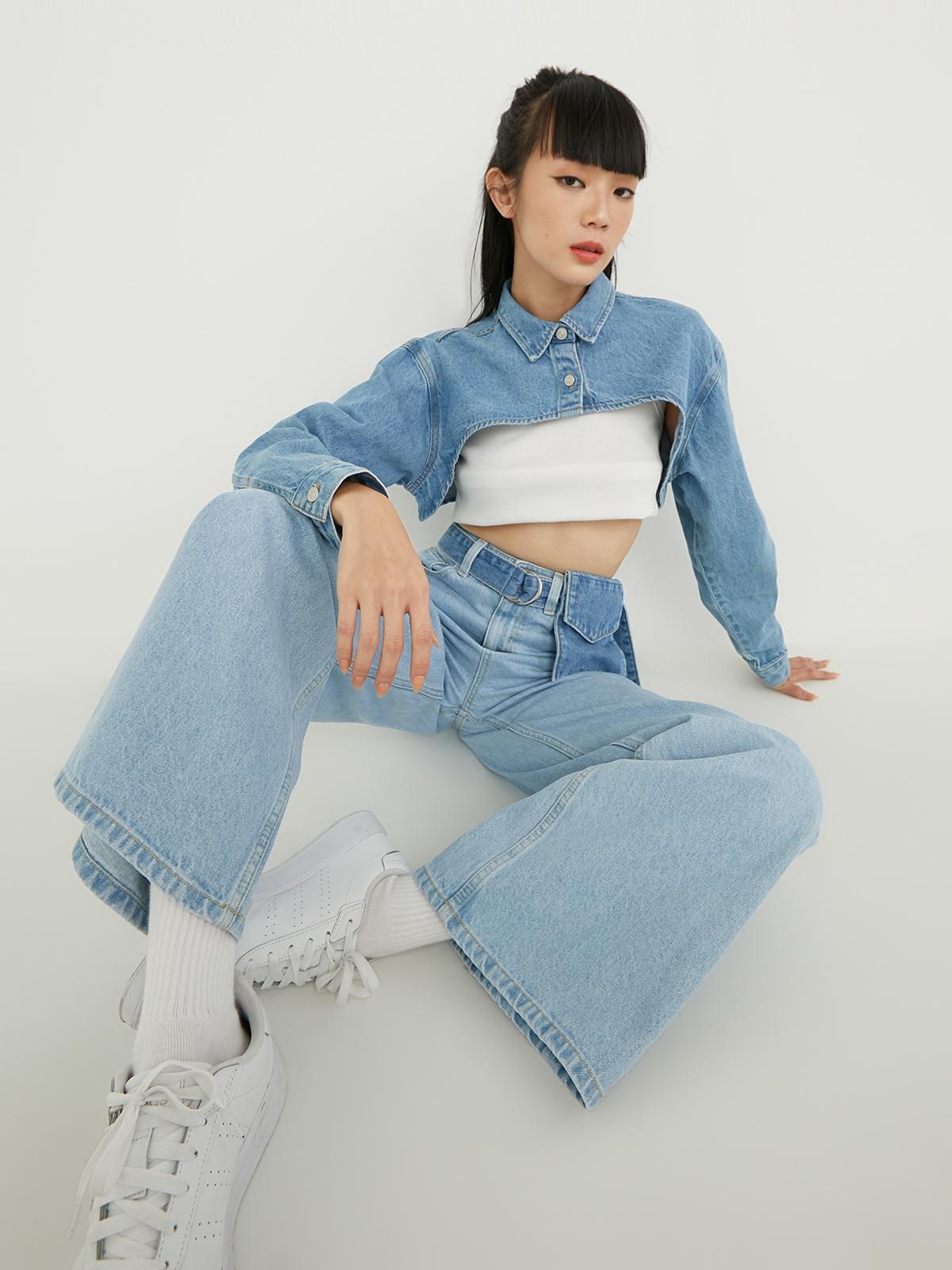 Sustainable High Waist Jeans With Belt Bag - Light Blue