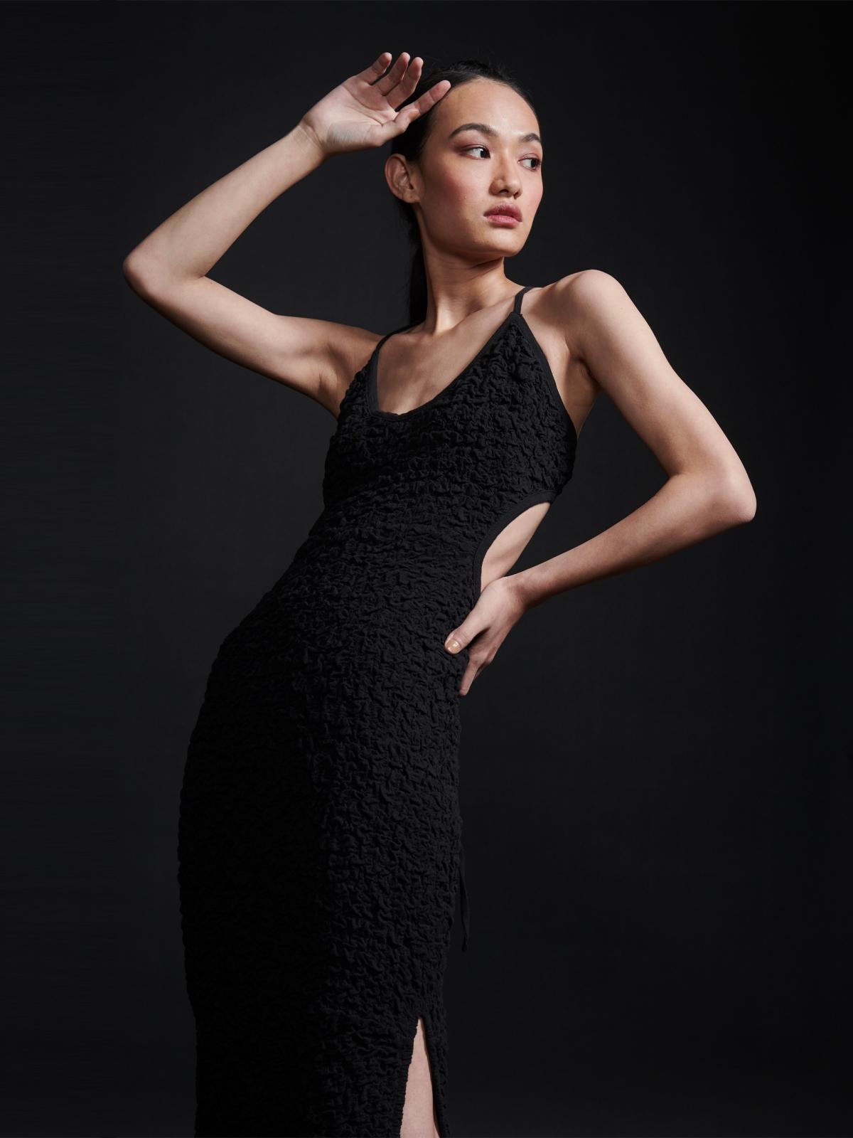 Allover Ruched Maxi - Black