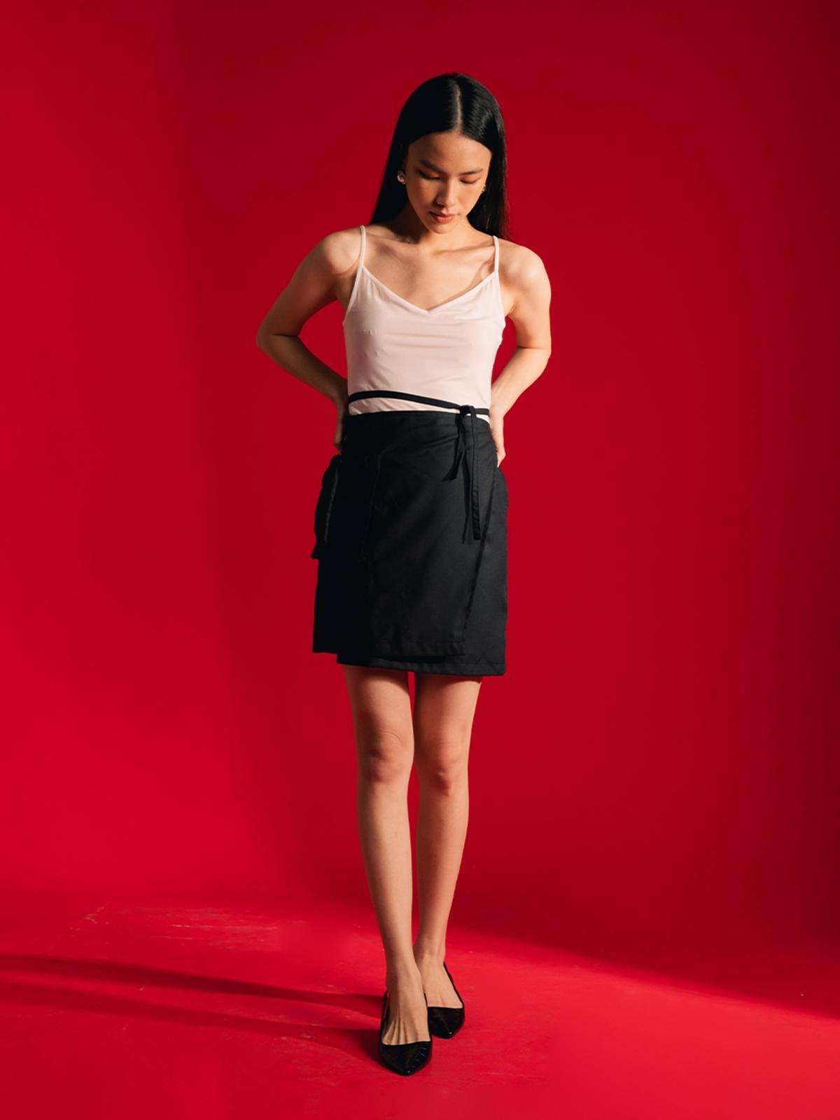 Lana Tie Mini Skirt - Black