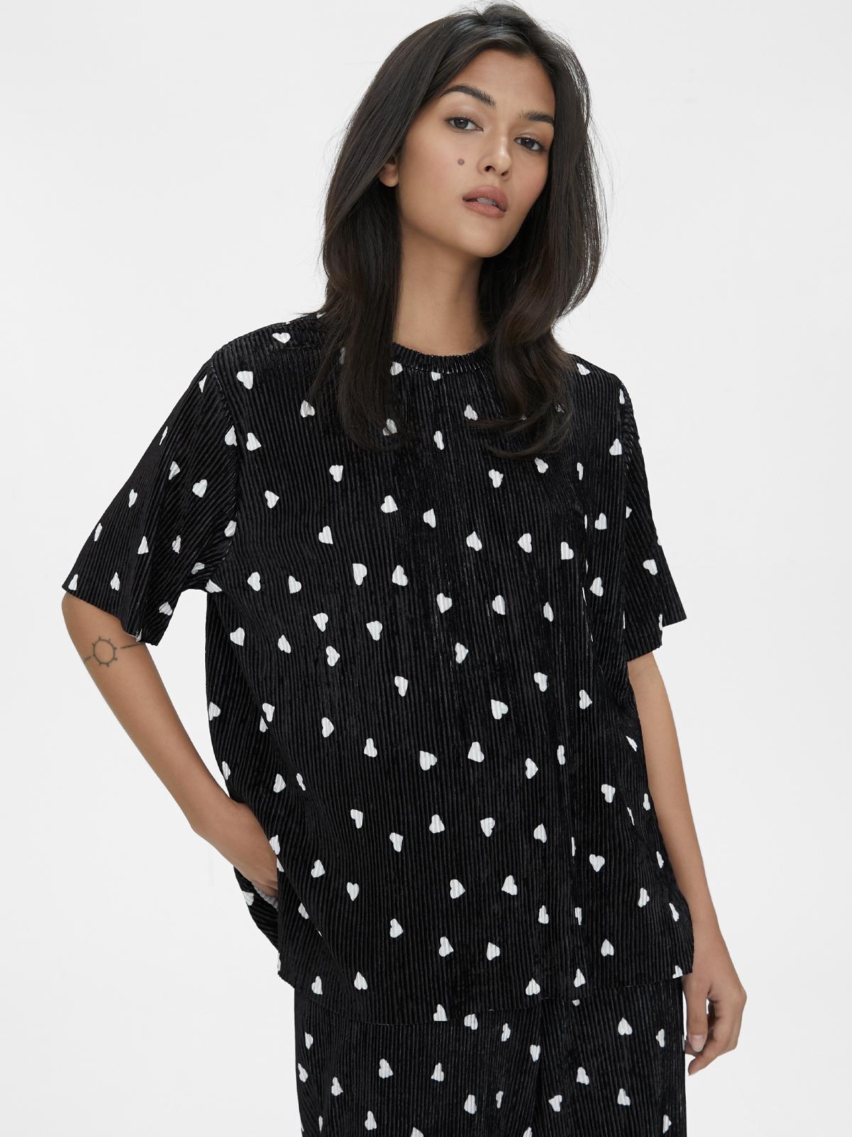 Pleated Hearts Print Top - Black