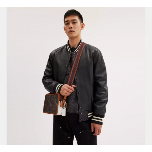 Charter Crossbody Bag 24 With Large Horse And Carriage Print