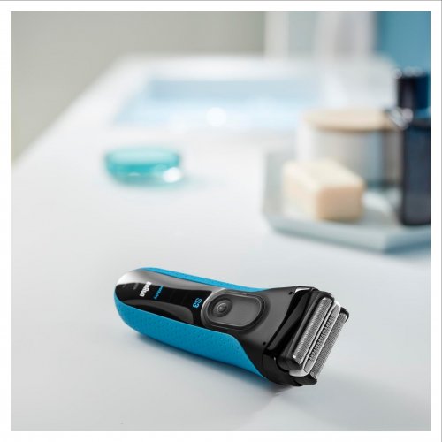 Braun Electric Shaver Series 3 3040s